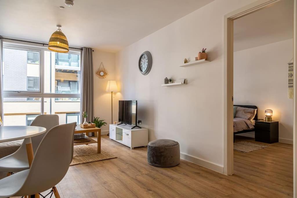 Natural Light City Center Pad バーミンガム エクステリア 写真