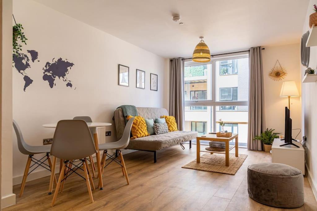 Natural Light City Center Pad バーミンガム エクステリア 写真